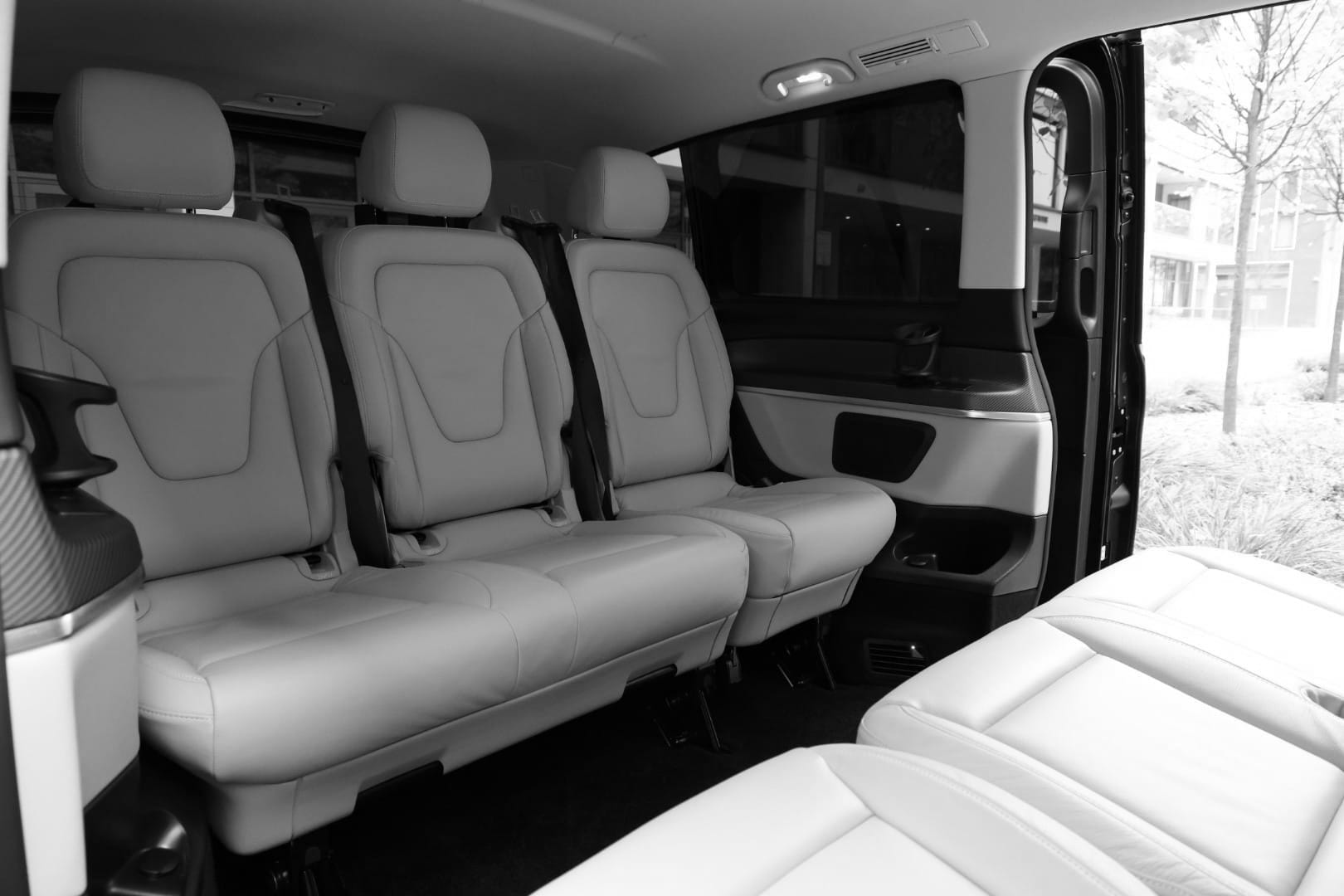 Mercedes-Benz V-Class interior