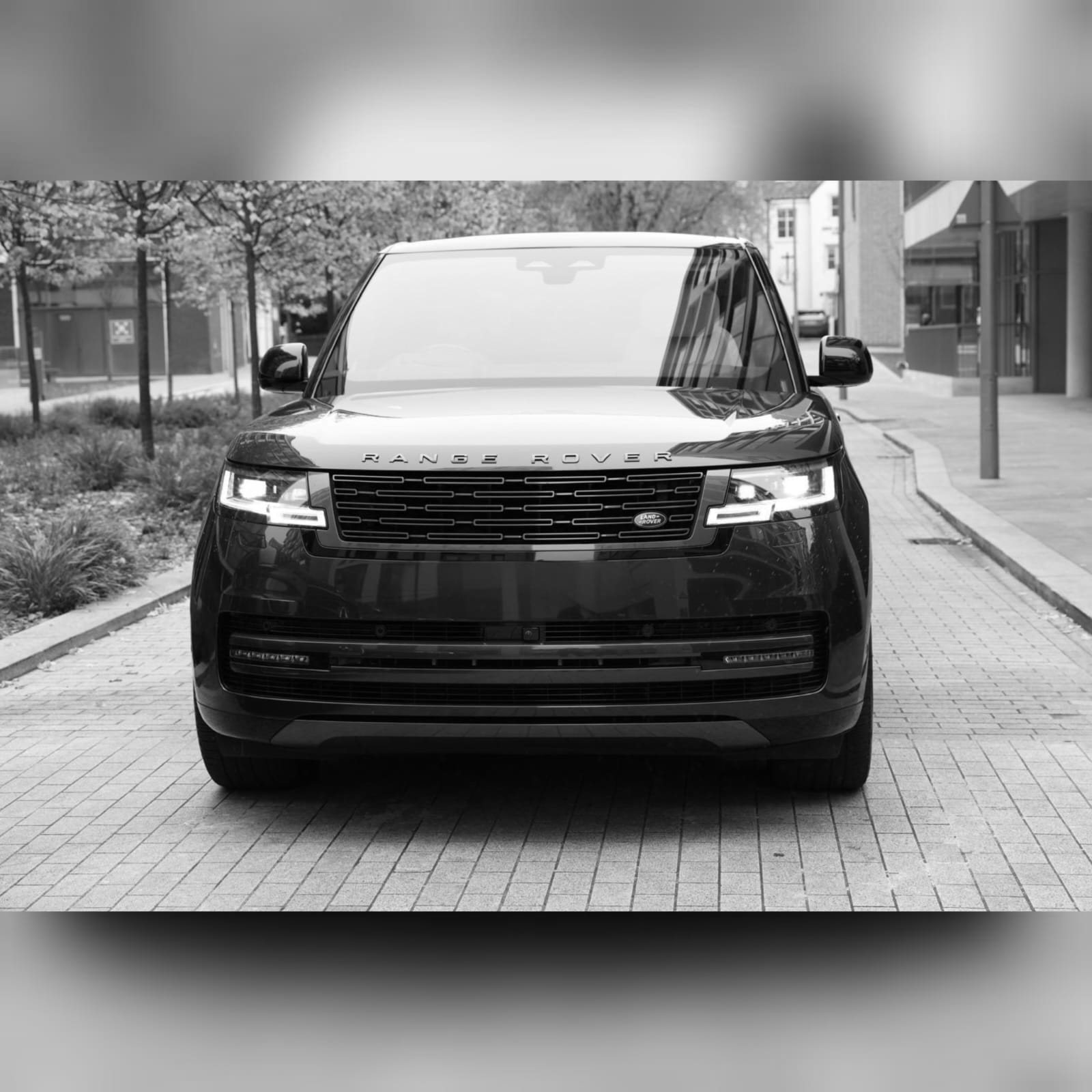 Range Rover Autobiography exterior Mayfair London