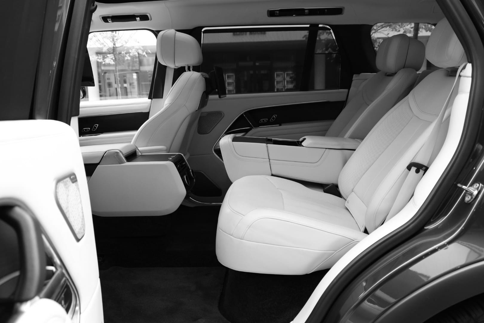 Range Rover Autobiography interior